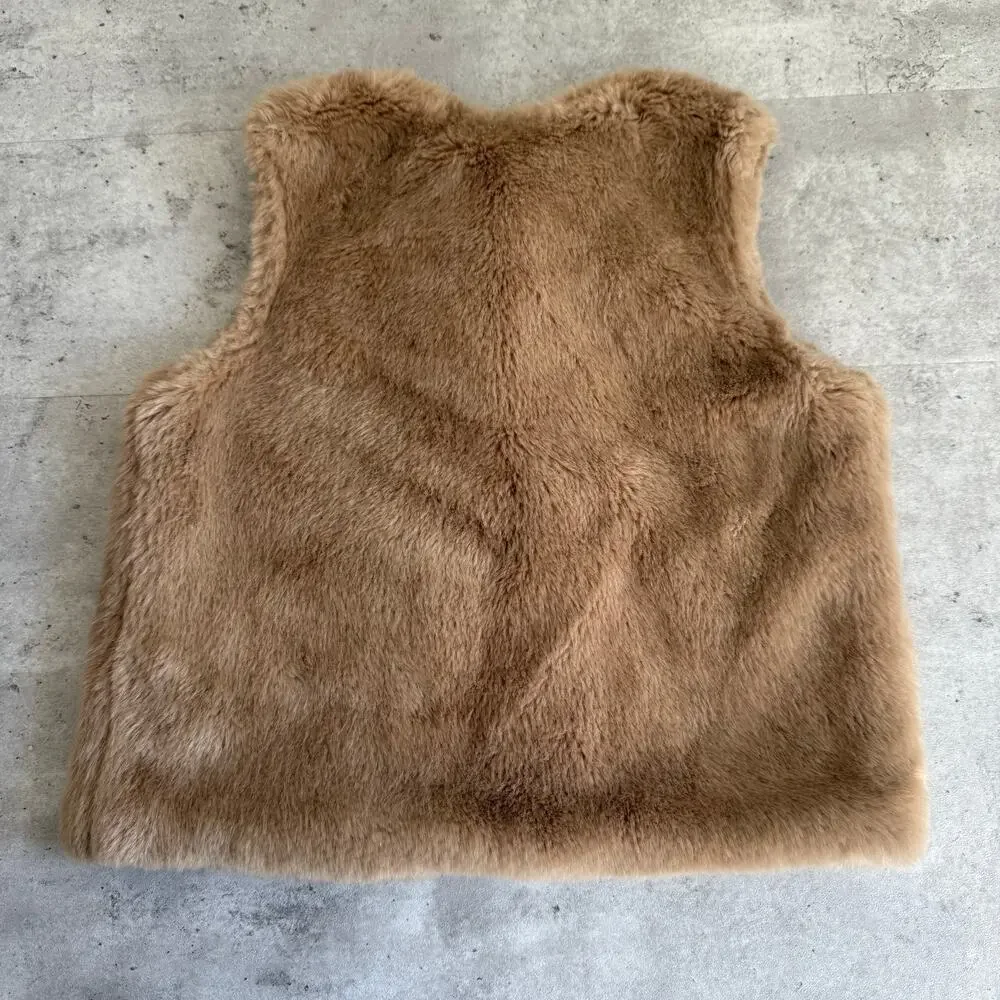 Girls faux fur vest designer vest Chloe size 6